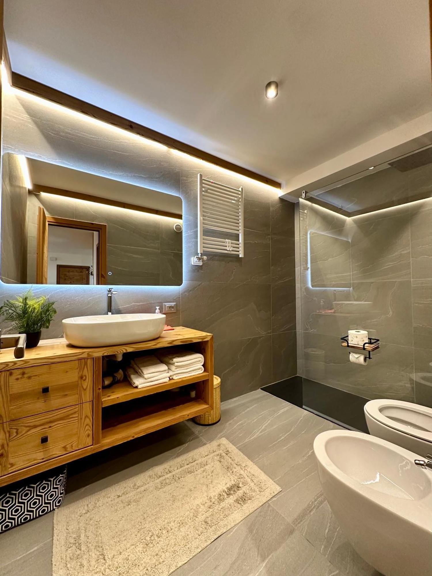 Cozy Bilocale Apartment Breuil-Cervinia Bagian luar foto
